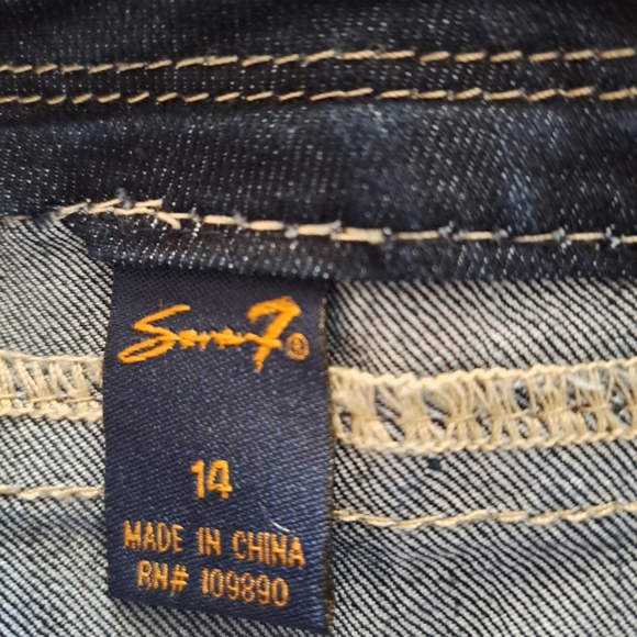 Women's Size 14 SEVEN7  Embroidered Rear Pockets w Contrast Stitching Jeans - Picture 3 of 7